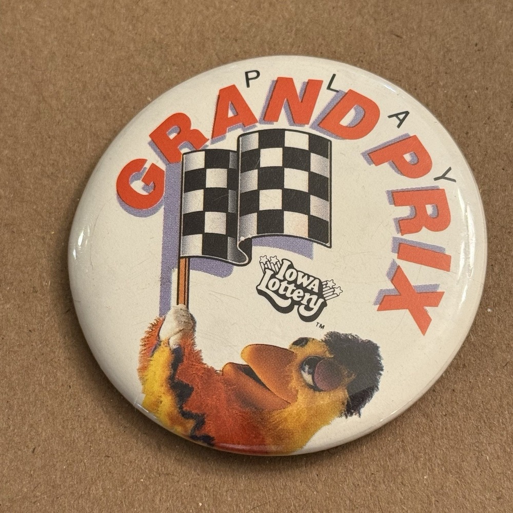 Grand Prix Play Iowa Lottery Chicken Vintage Pinback Button Pin Round Circle